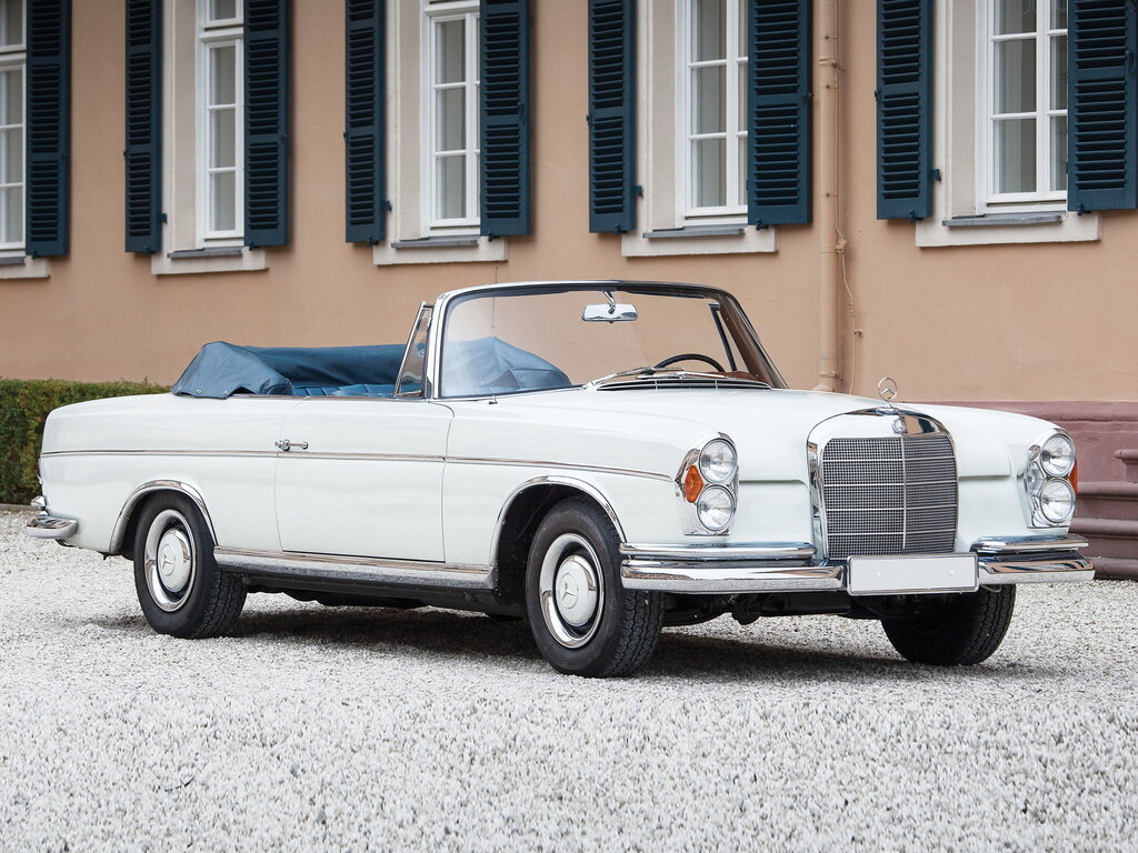 Mercedes-Benz W111 (111.023, 111.025, 111.027) 1 поколение, открытый кузов (02.1961 - 05.1971)